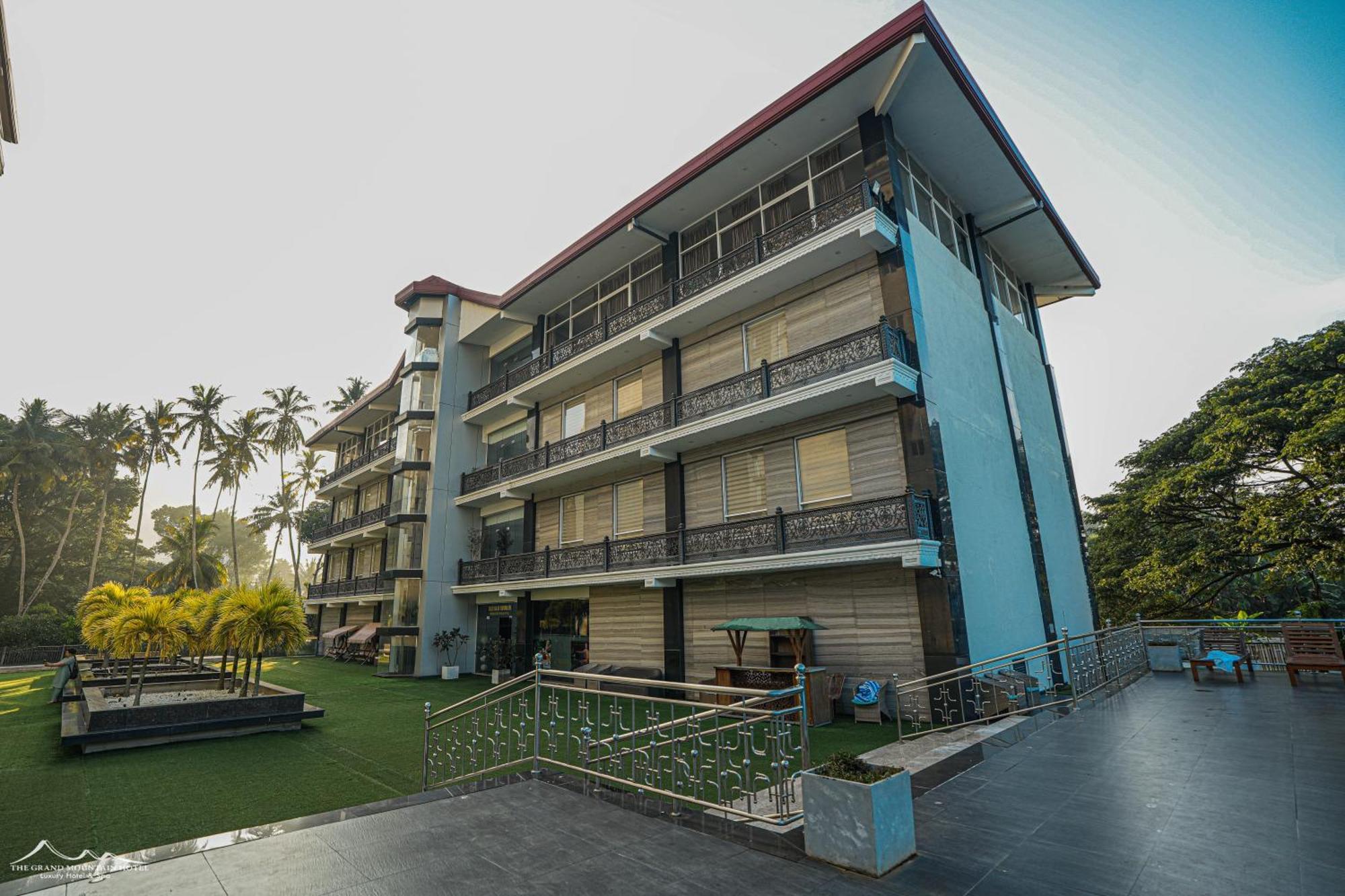 The Grand Mountain Hotel Matale Exterior photo